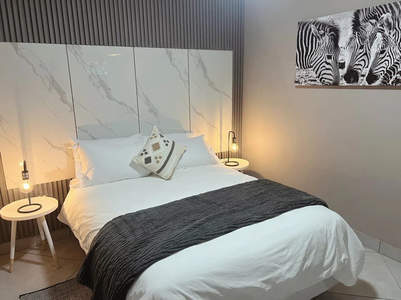 Room 8 — Luxury Family Room at The Wilds Guest House Hluhluwe